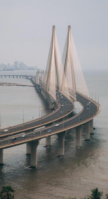 Holen Sie sich ein tolles Angebot für Ihr Fahrzeug – verkaufen Sie es jetzt an uns.